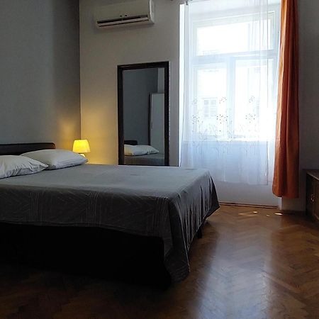 Central Jardin Guest House Split Buitenkant foto