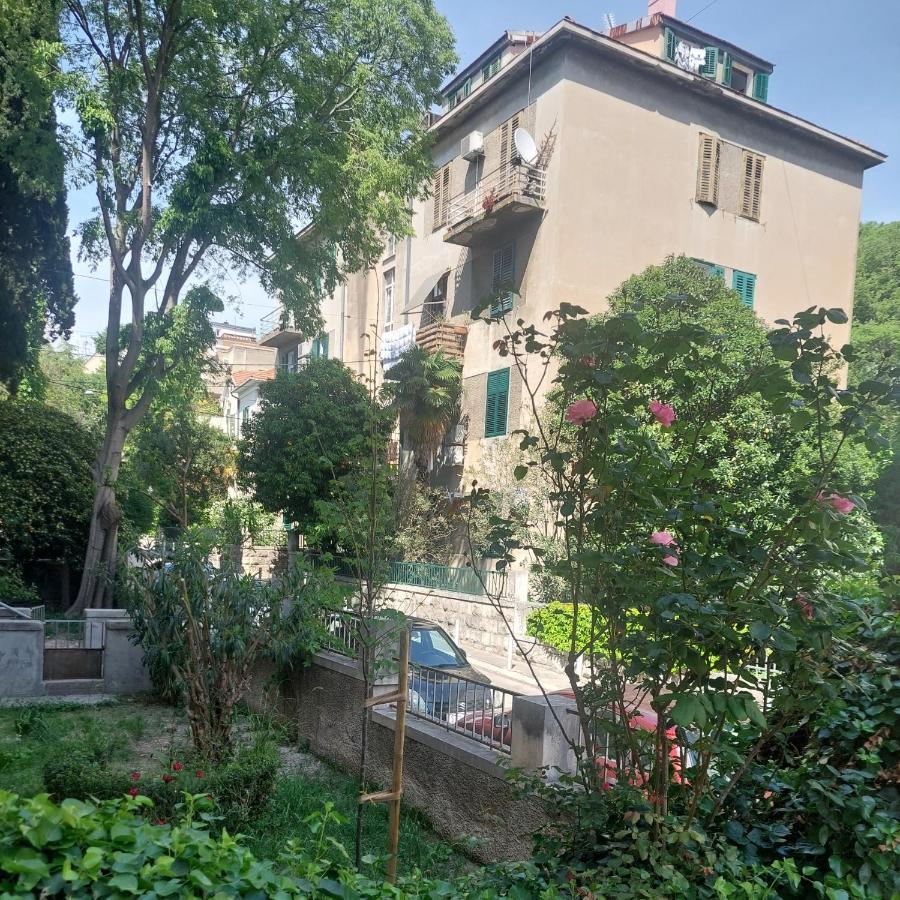 Central Jardin Guest House Split Buitenkant foto