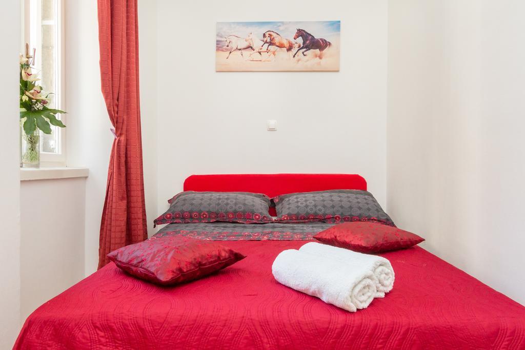 Central Jardin Guest House Split Kamer foto